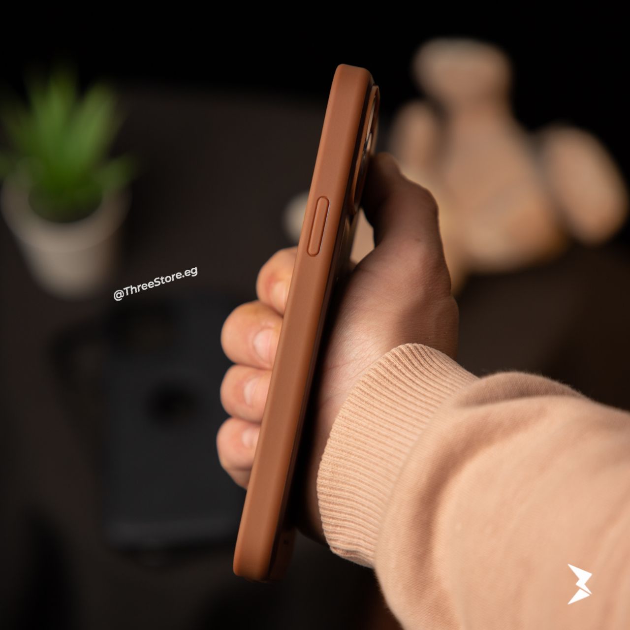 Puloka Leather Line Case iPhone 13