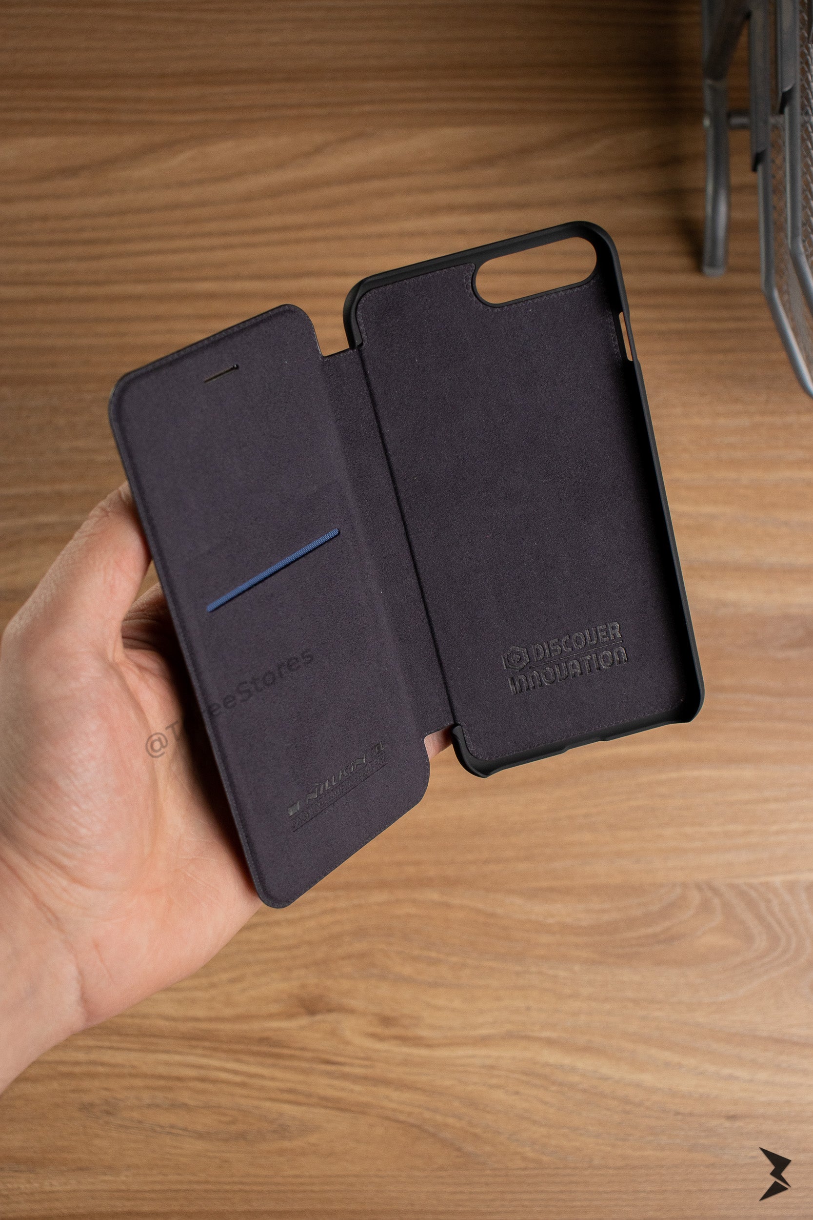 Nillkin Qin Series Leather Case iPhone 7 Plus