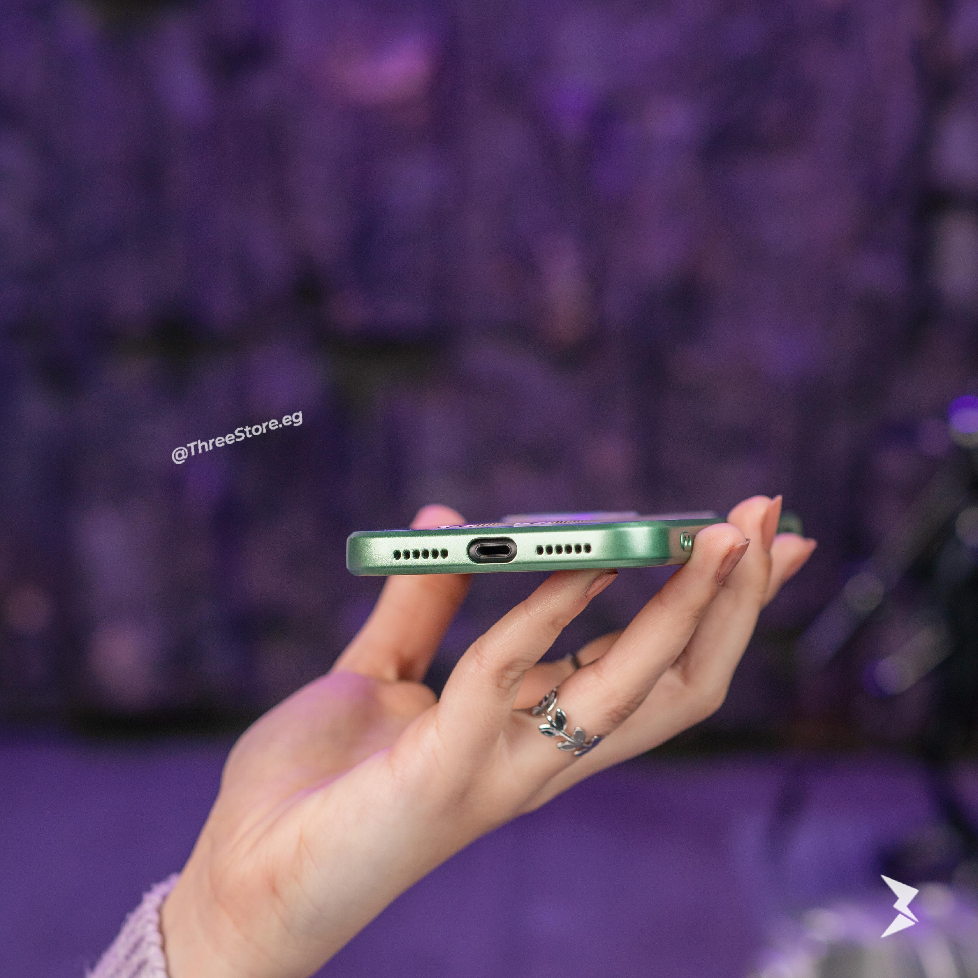 جراب بروش لهاتف iPhone 11، مصنوع من مواد بلاستيكية عالية الجودة