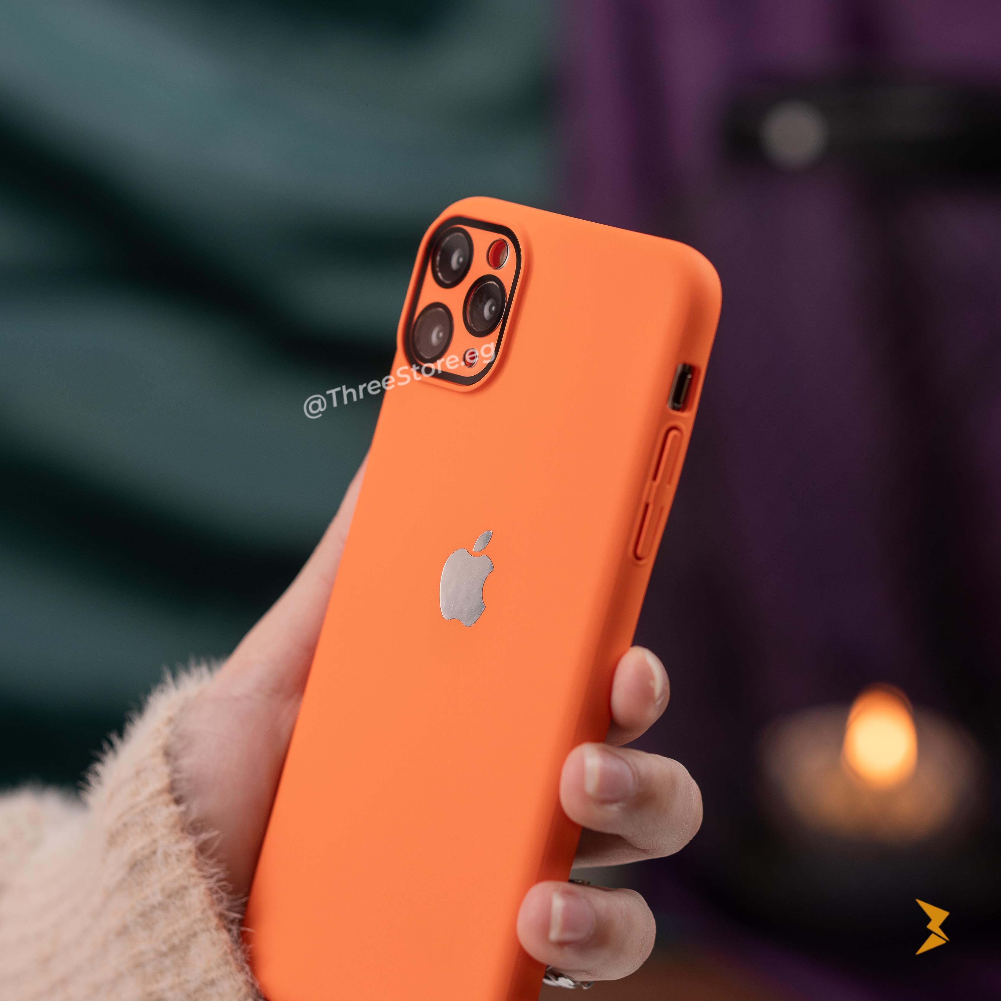 جراب ايفون 11 برو ماكس مصمم ببراعة لتوفير حماية فائقة يأتي باللوان رائعة اللون البرتقالي
