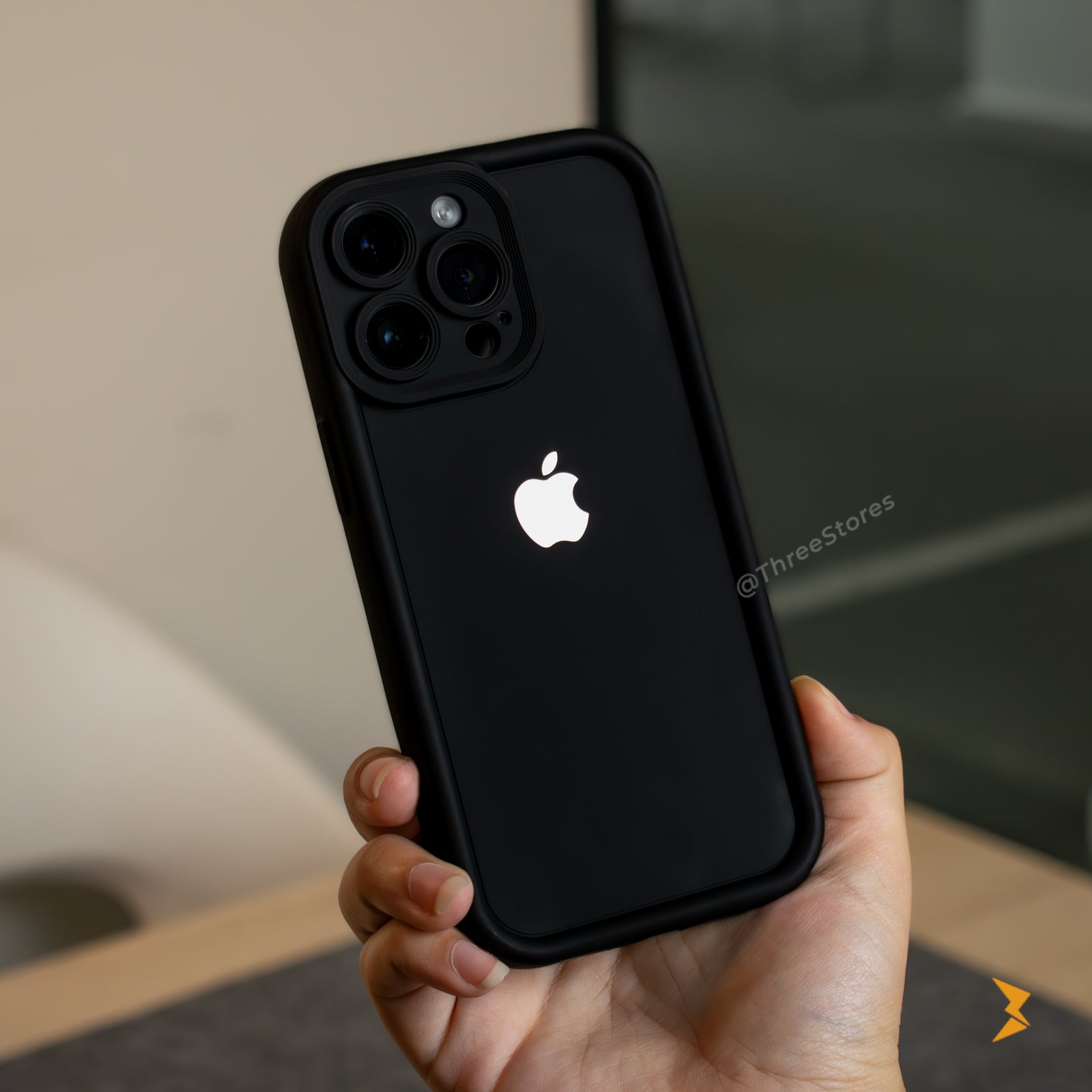 Raven Silicone Case iPhone 15 Pro Max