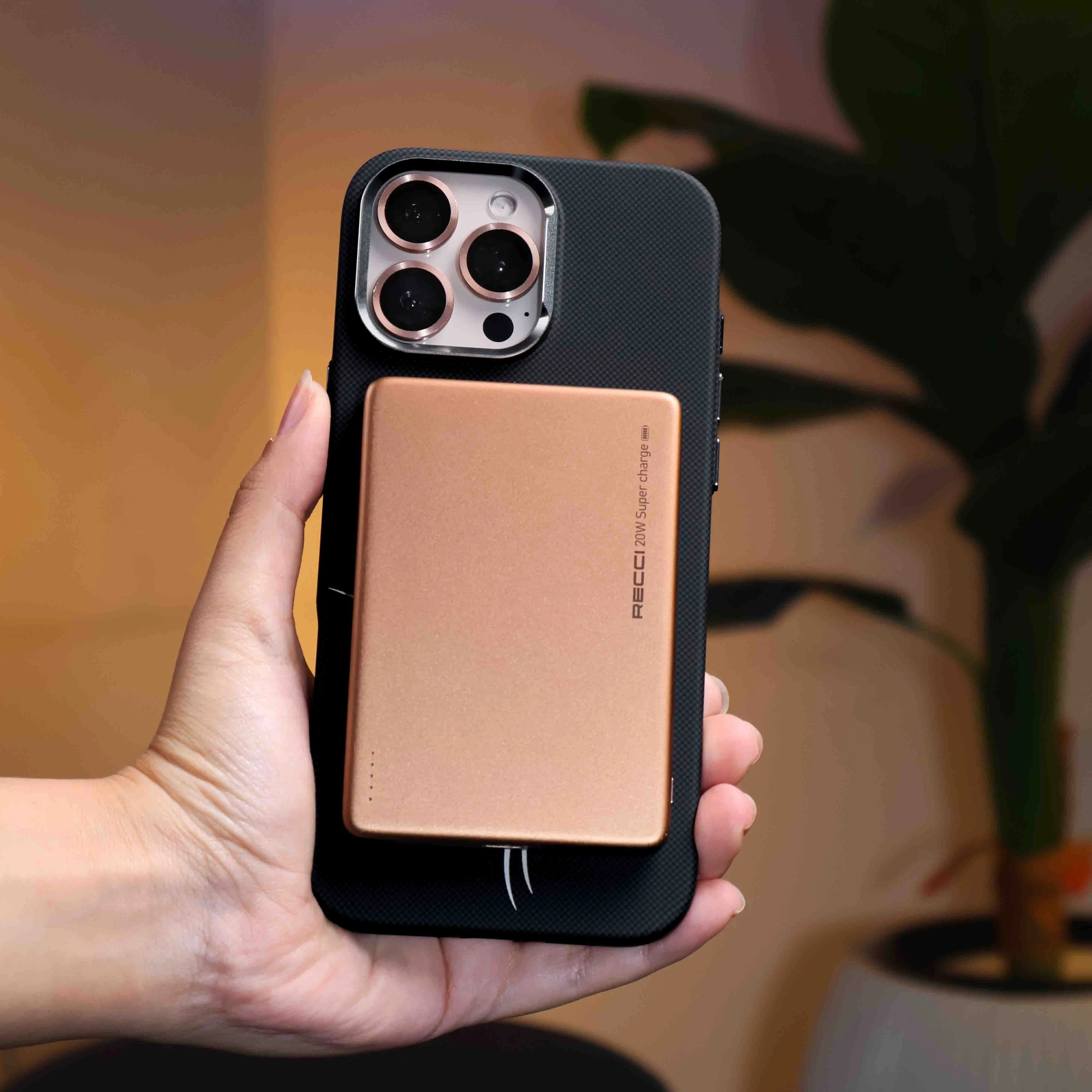 Horse Line Carbon Magsafe Case iPhone 16 Pro Max
