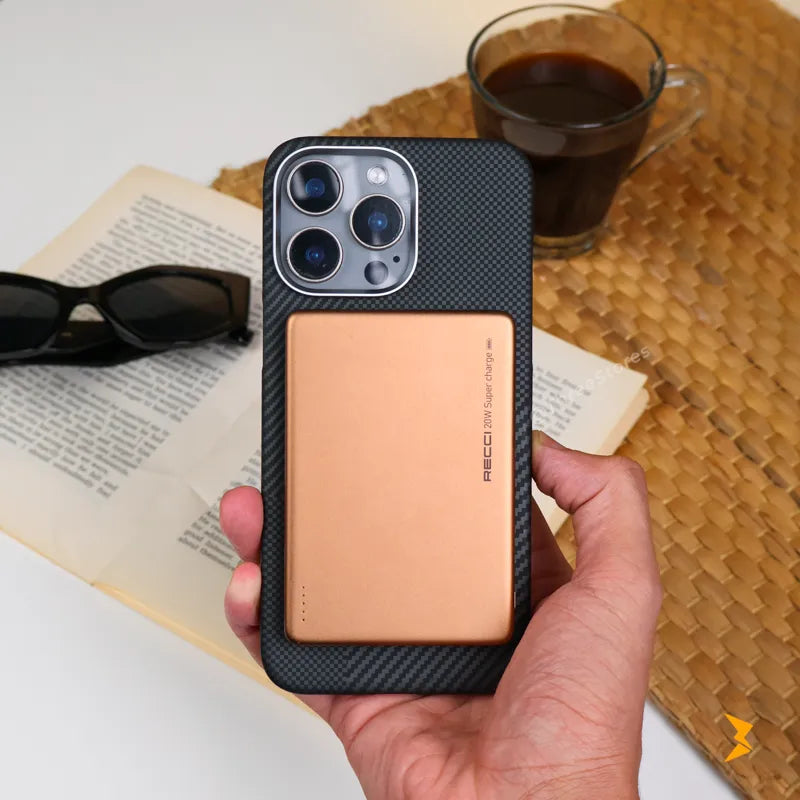 Motif Ultra Slim Magsafe Case iPhone 15 Pro Max
