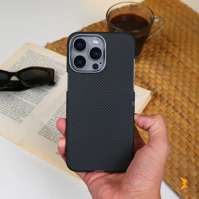 Motif Ultra Slim Magsafe Case iPhone 15 Pro Max