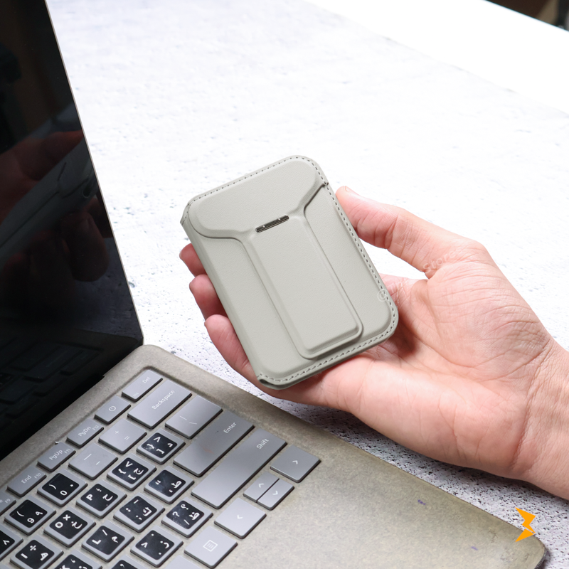 Stand Pocket Magsafe Wallet