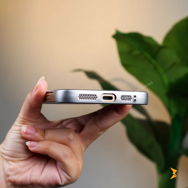 Kevilar Ultra Slim Case iPhone 16 Pro Max