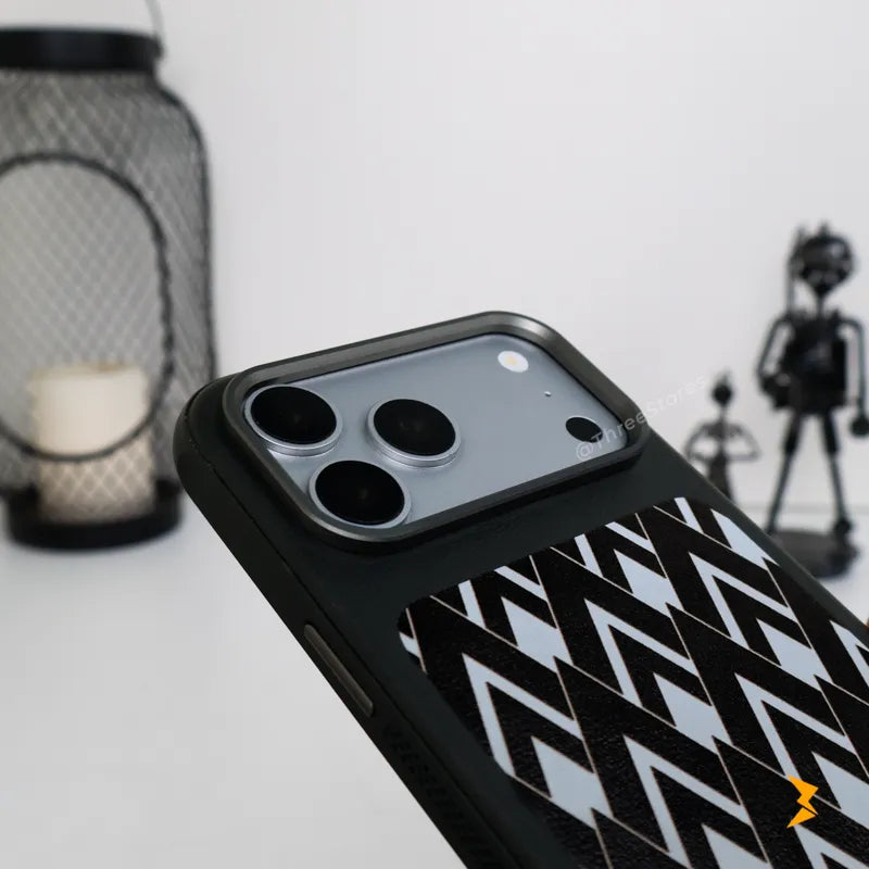 Chevron Leather Magsafe Case iPhone 17 Pro Max
