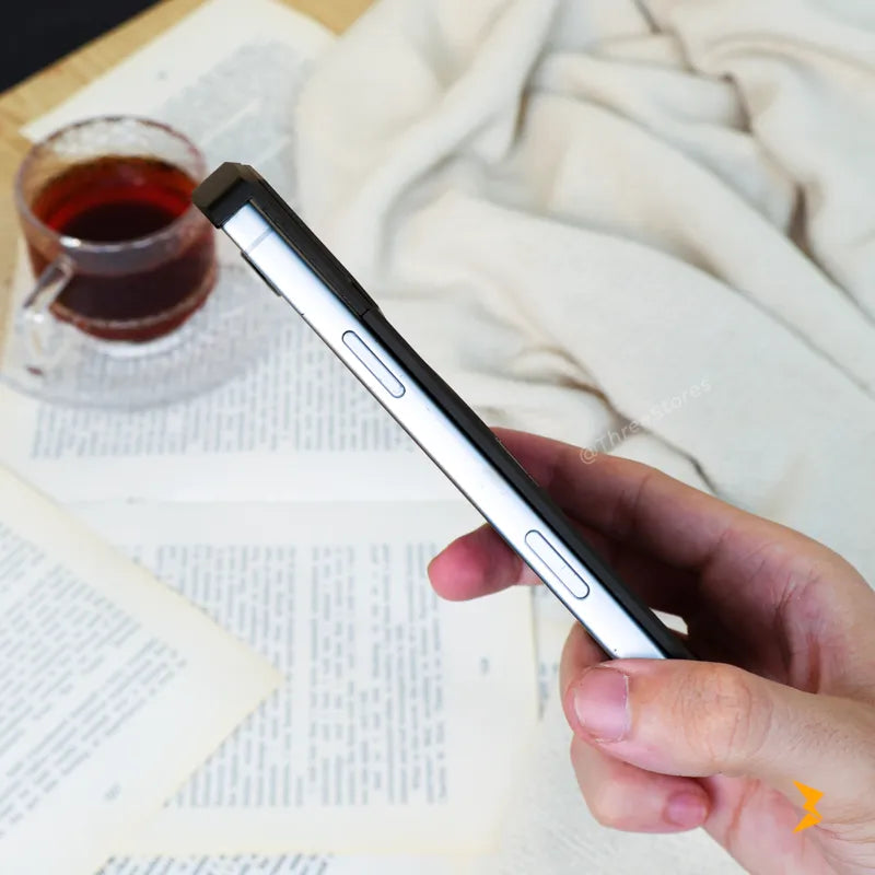 Element Metal Stand Magsafe Case iPhone 17 Pro Max