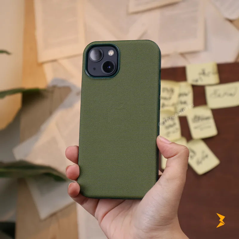 Slim Woven Case iPhone 15