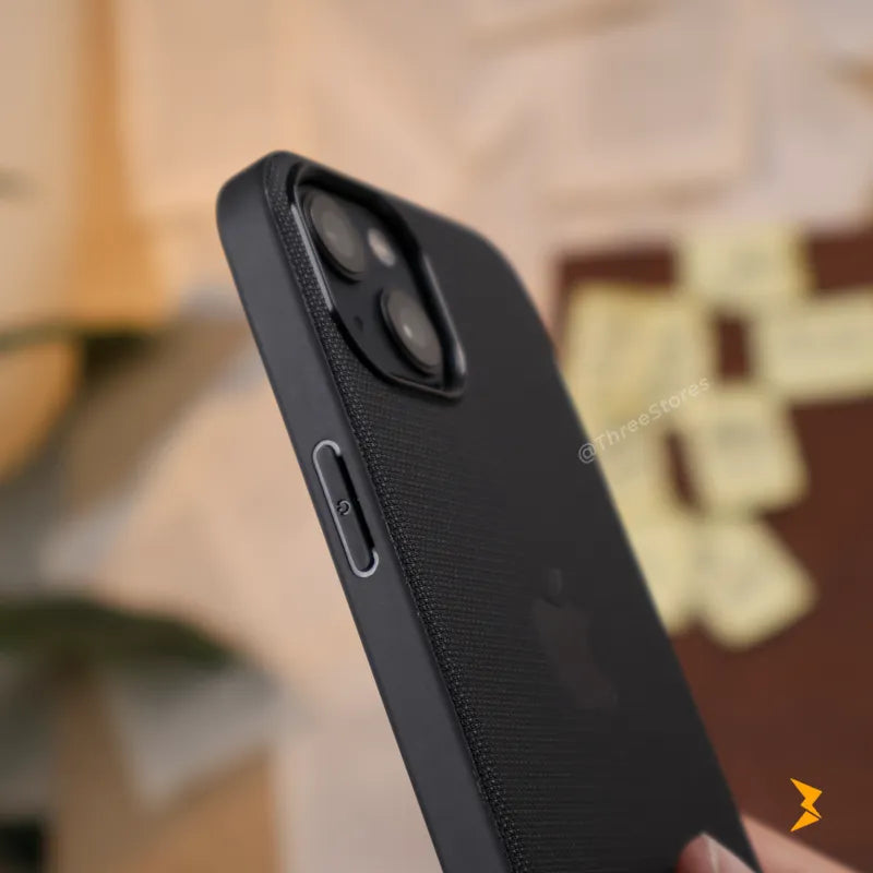 Slim Woven Case iPhone 15