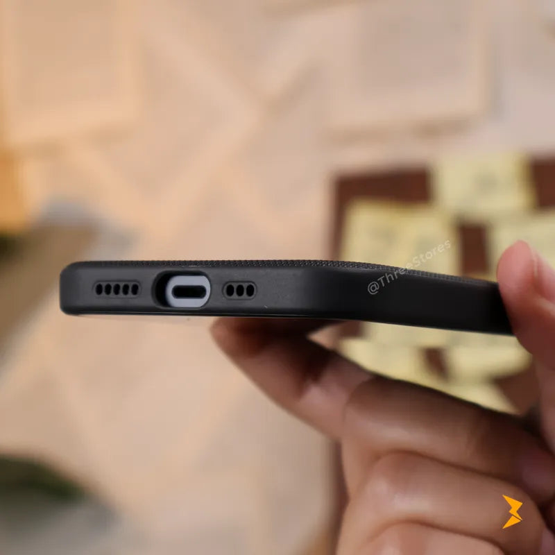 Slim Woven Case iPhone 15