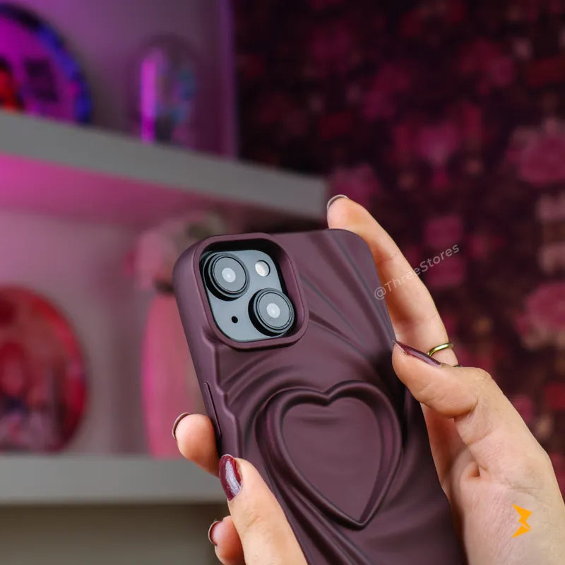 HeartWeave Case iPhone 15
