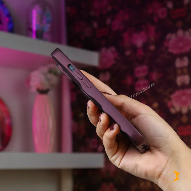 HeartWeave Case iPhone 15
