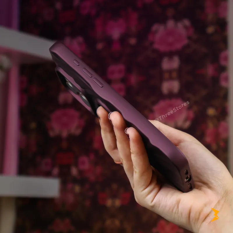 HeartWeave Case iPhone16 Pro Max