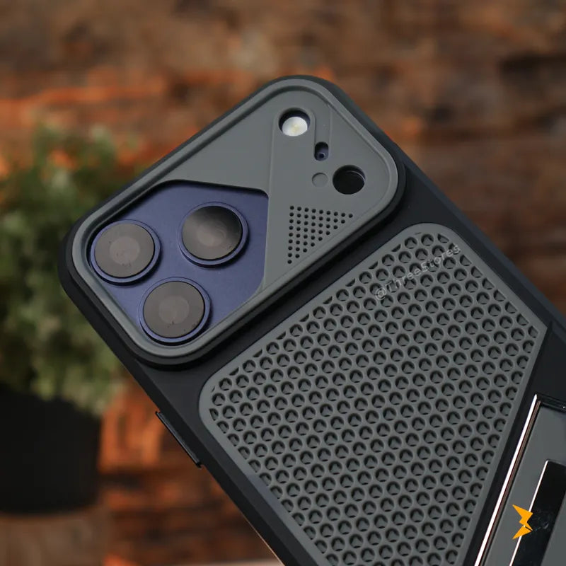 MaxMorph TPU Stand Case iPhone 17 Pro Max