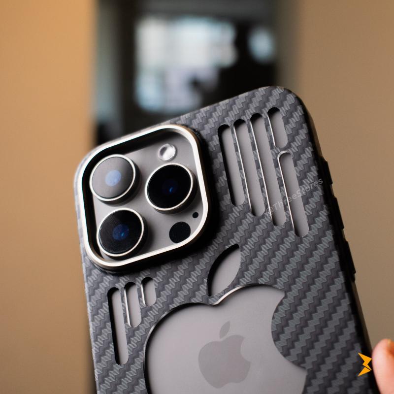 Big Apple Carbon Case iPhone 15 Pro Max