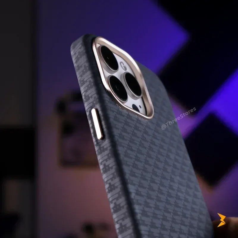 Bigc Delta Case iPhone 16 Pro Max - Three