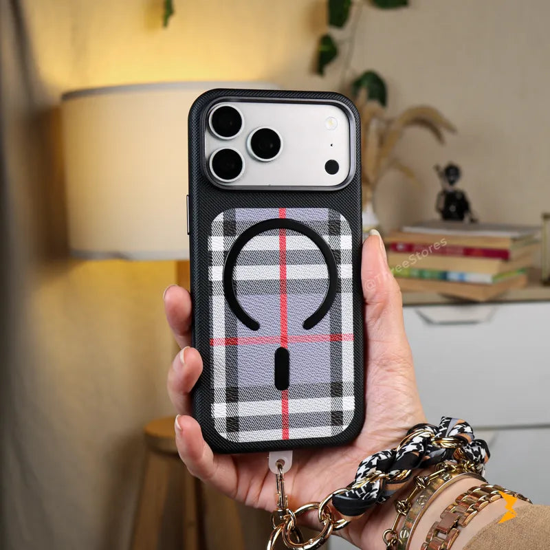 Chic Wristlet Magsafe Case iPhone 17 Pro Max