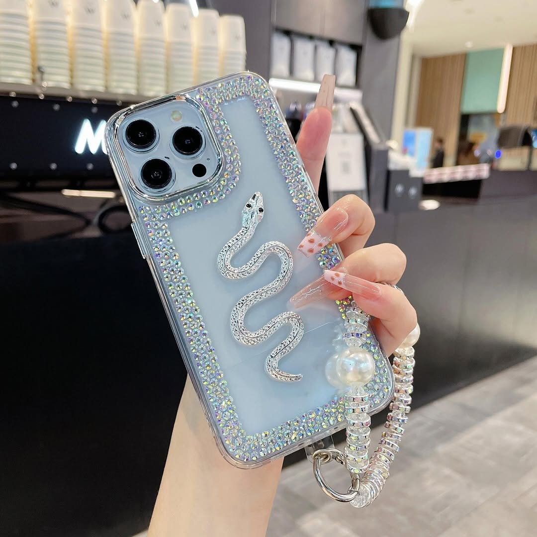 Diamond Snake Case iPhone 16 Pro