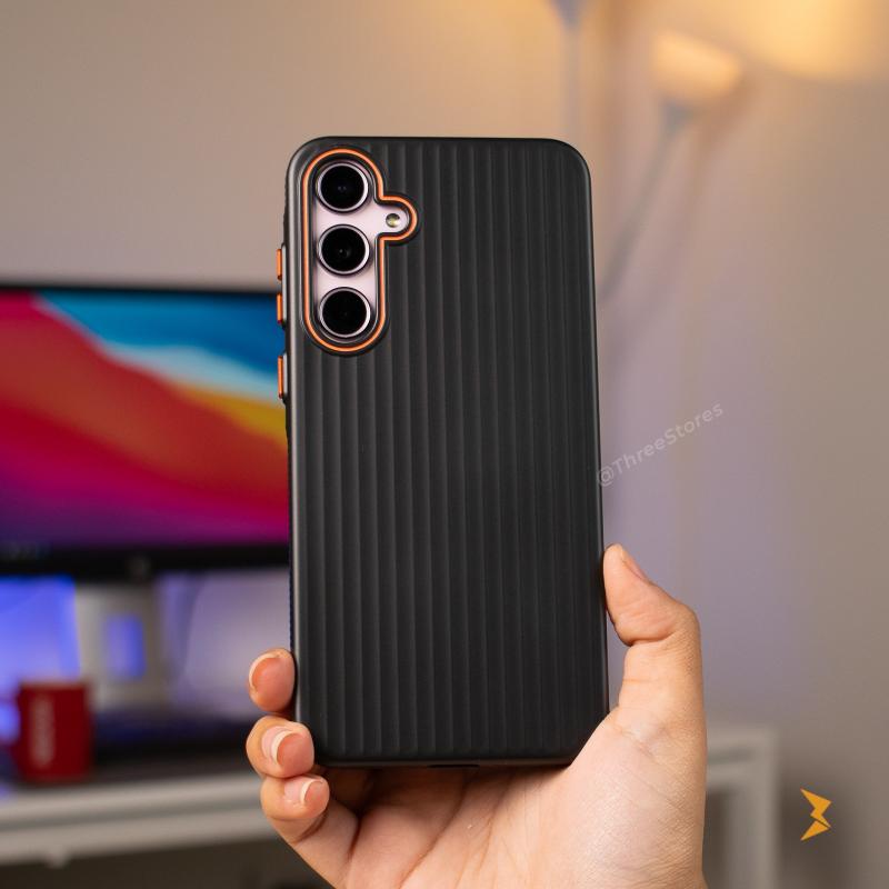 Geometric Stripes Case Samsung A35