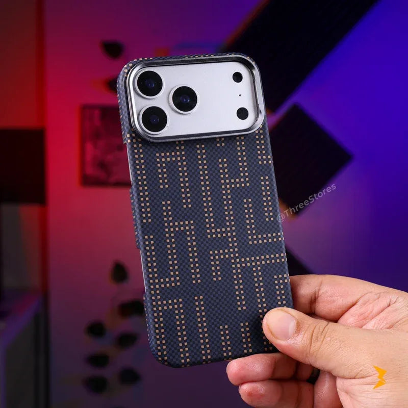 Glory Carbon Magsafe Case iPhone 17 Pro Max - Three