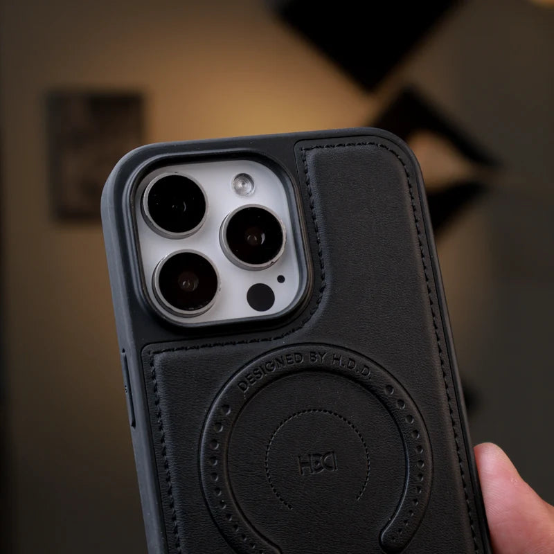 HDD Leather Dots Magsafe Case iPhone 15 Pro Max