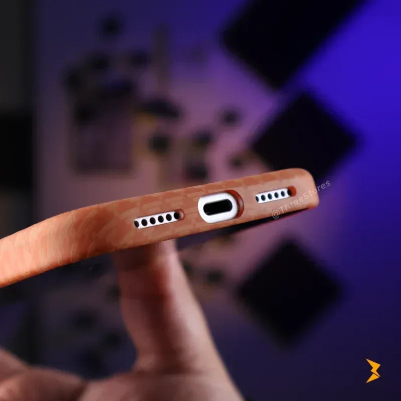 KVZV Delta Carbon Case iPhone 17 Pro Max - Three