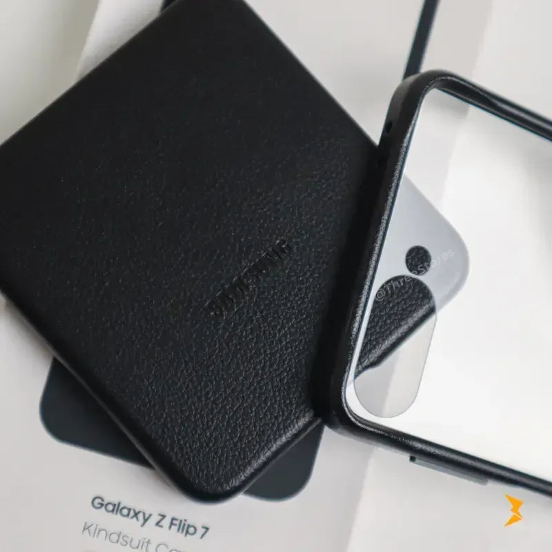 KindSuit Leather Case Samsung Z Flip 7 - Three