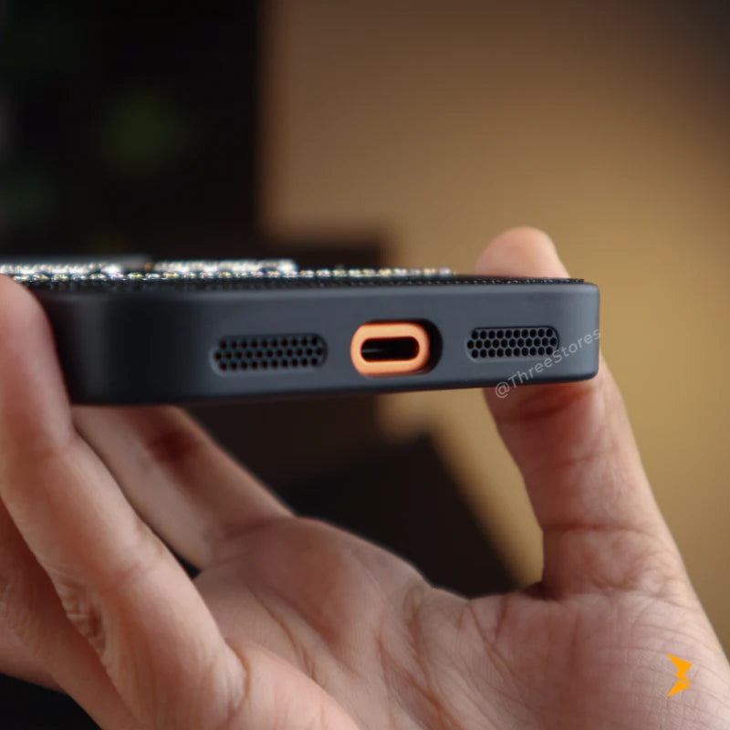 Miu Miu Strass Case iPhone 17 Pro