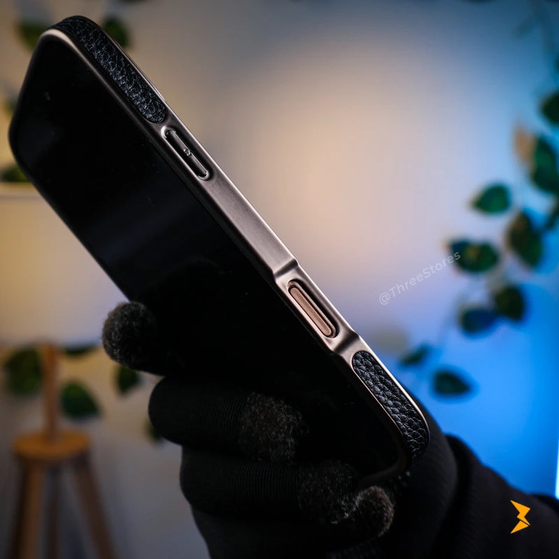 Mosinka Linea Stand Magsafe Case iPhone 16 Pro Max - Three