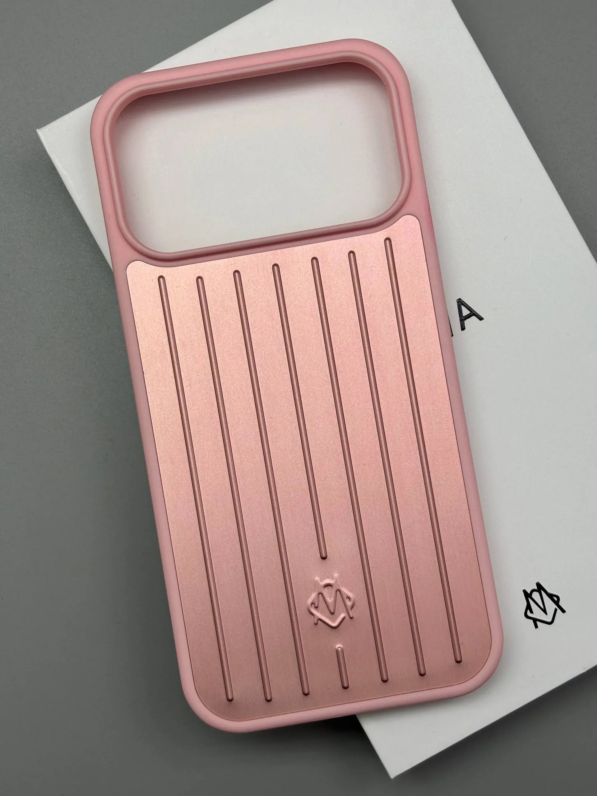 Rimowa Aluminium Case iPhone 17 Pro Max - Three
