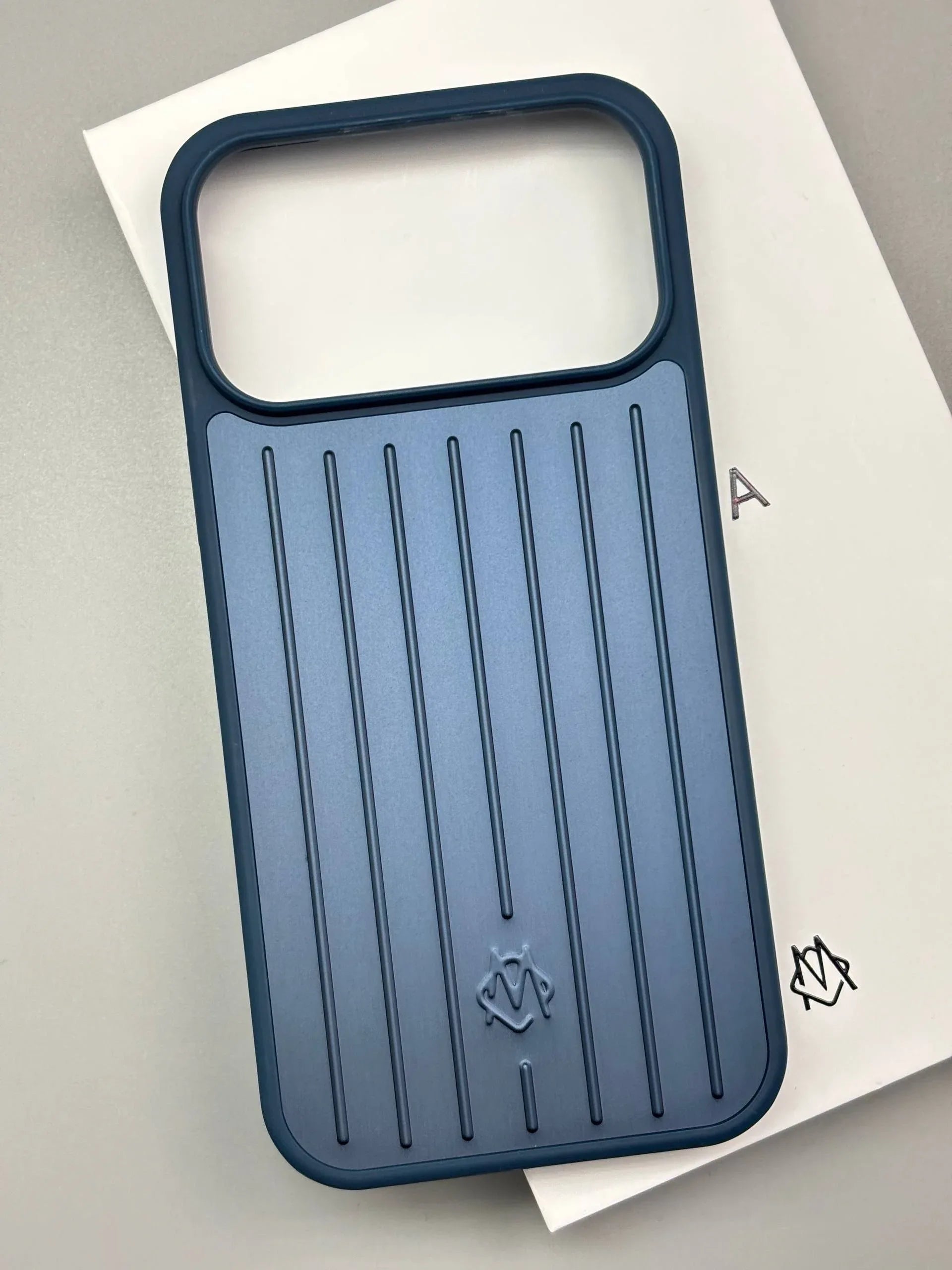 Rimowa Aluminium Case iPhone 17 Pro Max - Three
