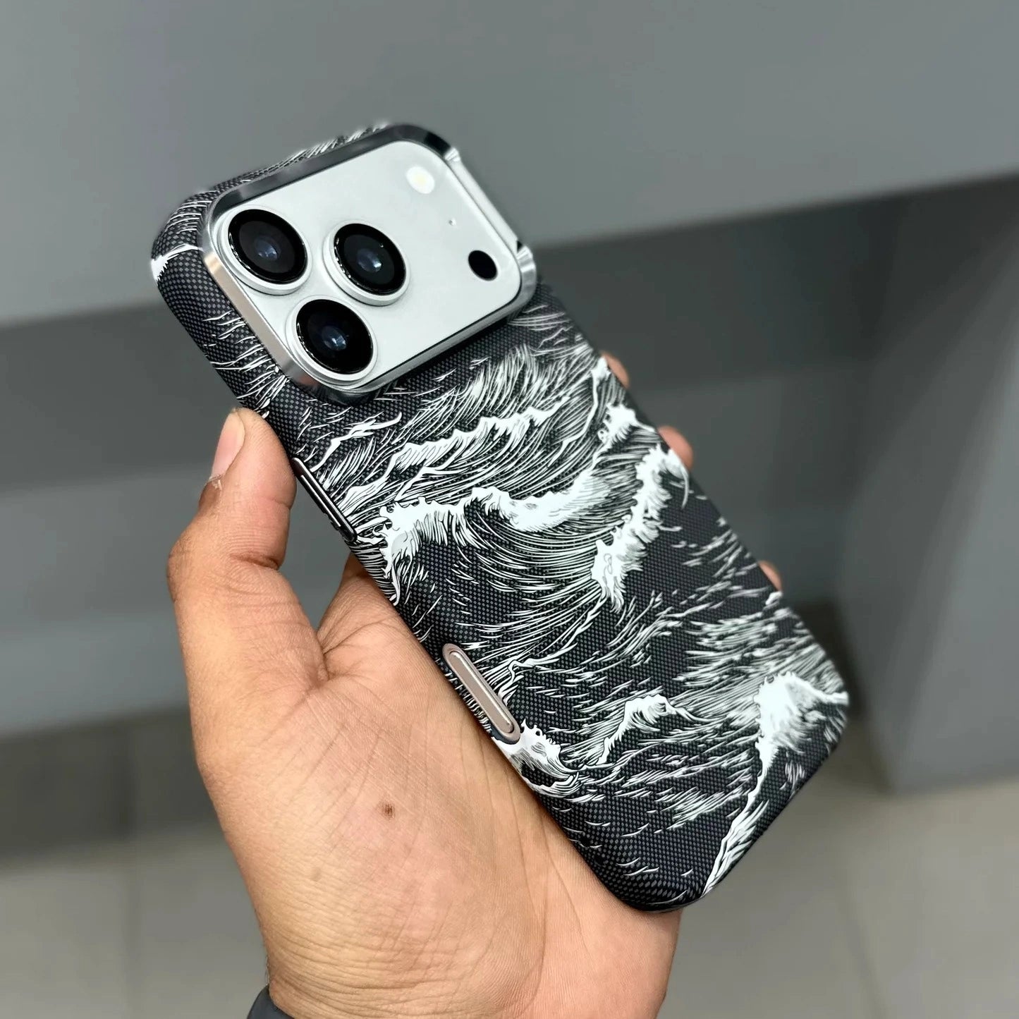 River Wave Magsafe Case iPhone 17 Pro Max