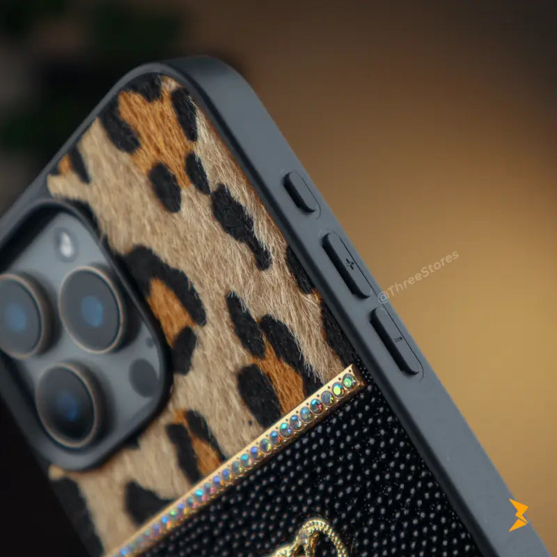 Roar Strass Case iPhone 16 Pro Max