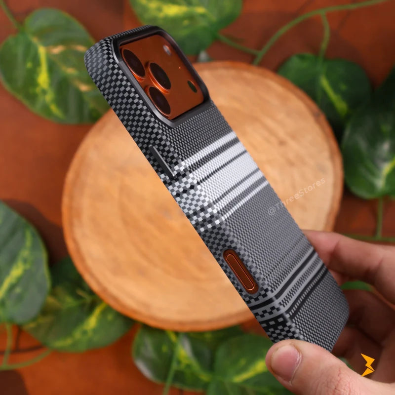 Shine Carbon Magsafe Wallet Case iPhone 17 Pro Max