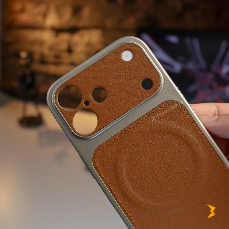 Signature Leather Magsafe Case iPhone 16