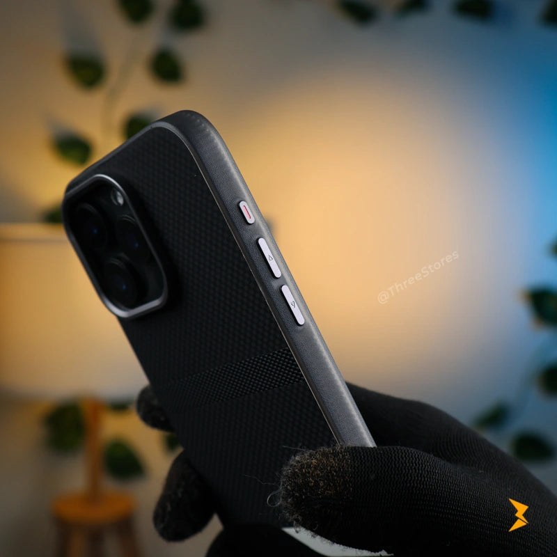 Sova Square Case iPhone 16 Pro Max - Three