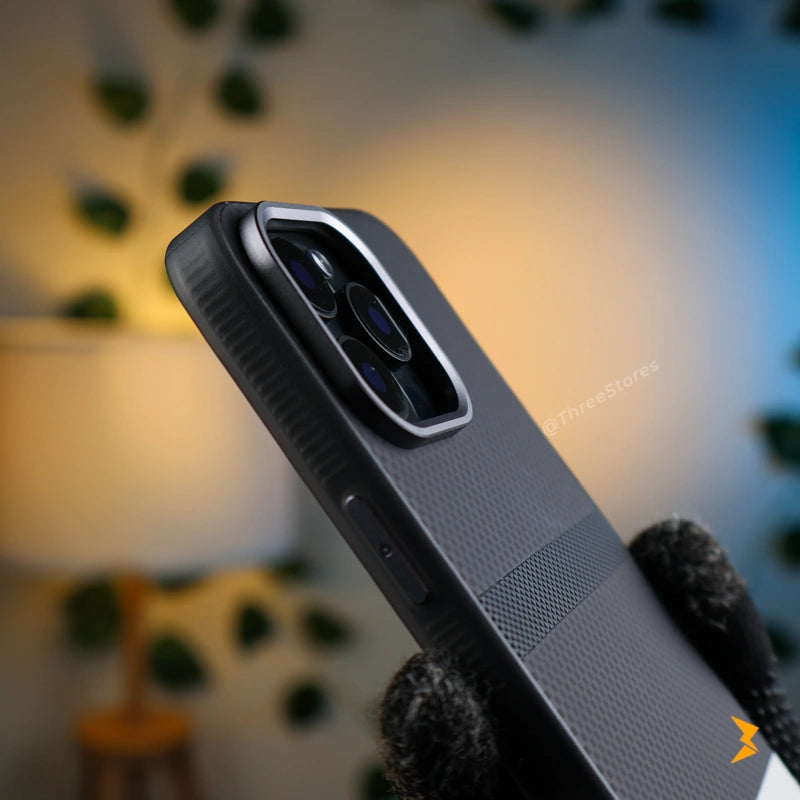 Sova Square Case iPhone 16 Pro Max - Three