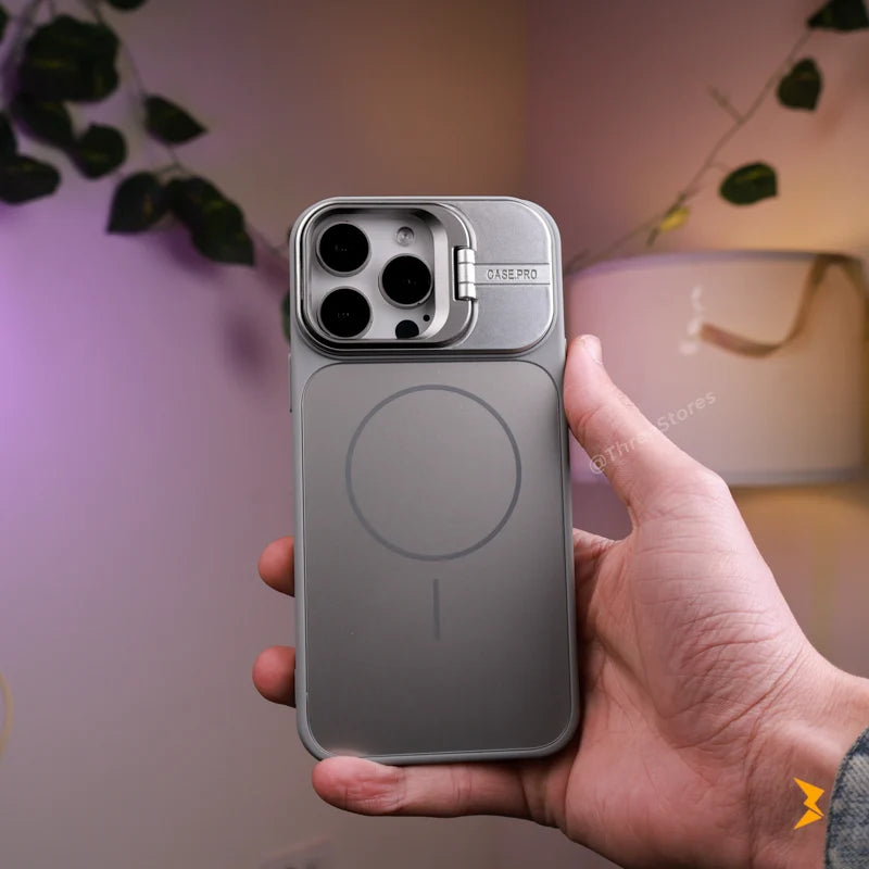 Storm Cam Stand Magsafe Case iPhone 15 Pro Max