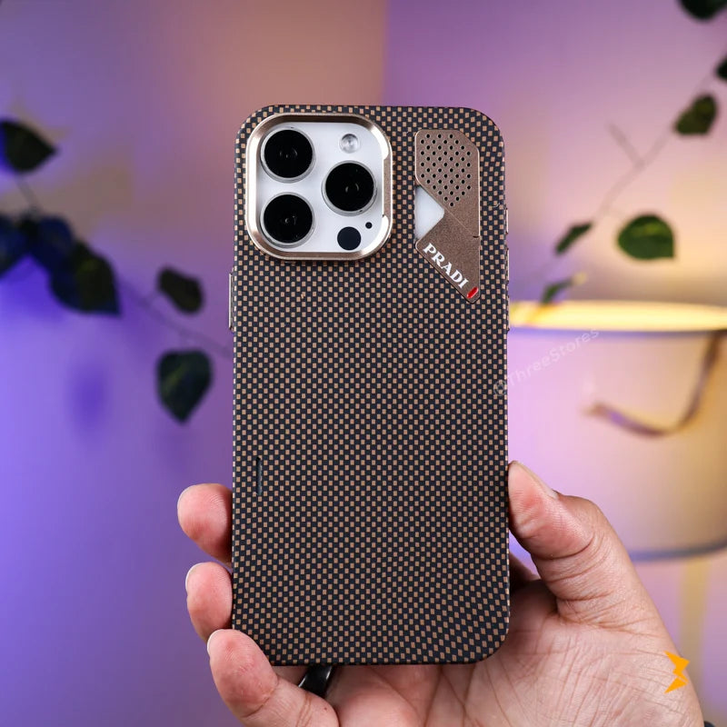 Triumph Magsafe Case iPhone 15 Pro Max