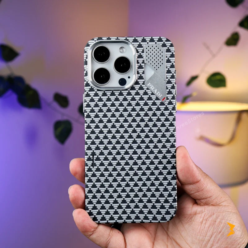 Triumph Magsafe Case iPhone 13 Pro Max