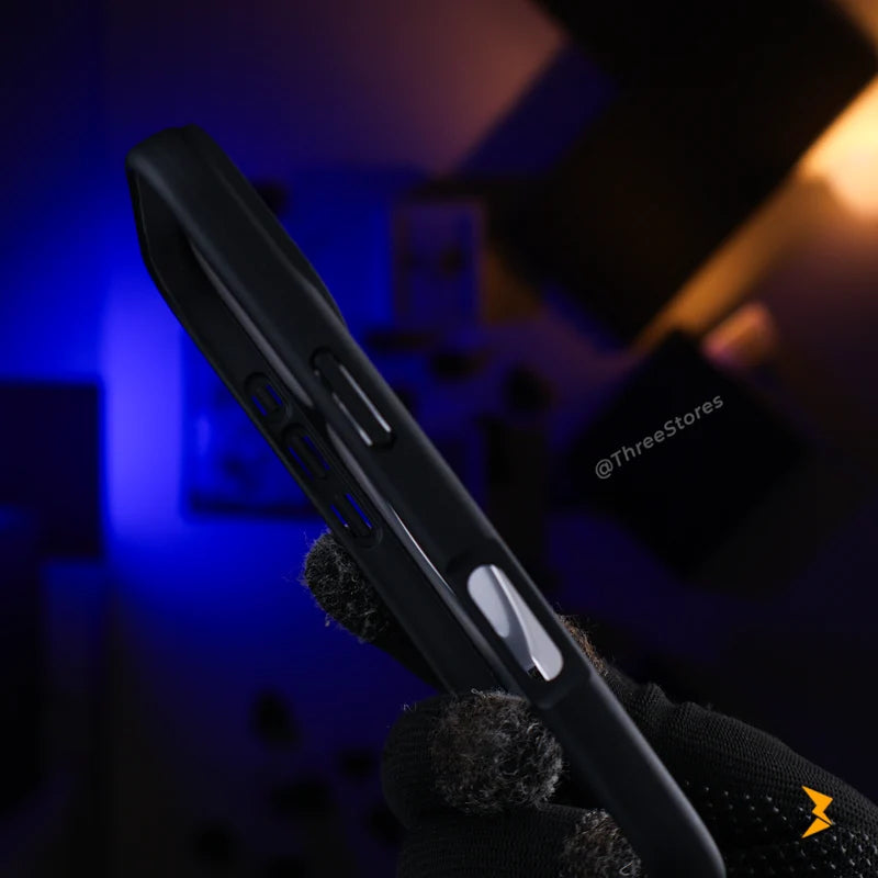 Void Metal Stand Magsafe Case iPhone 16