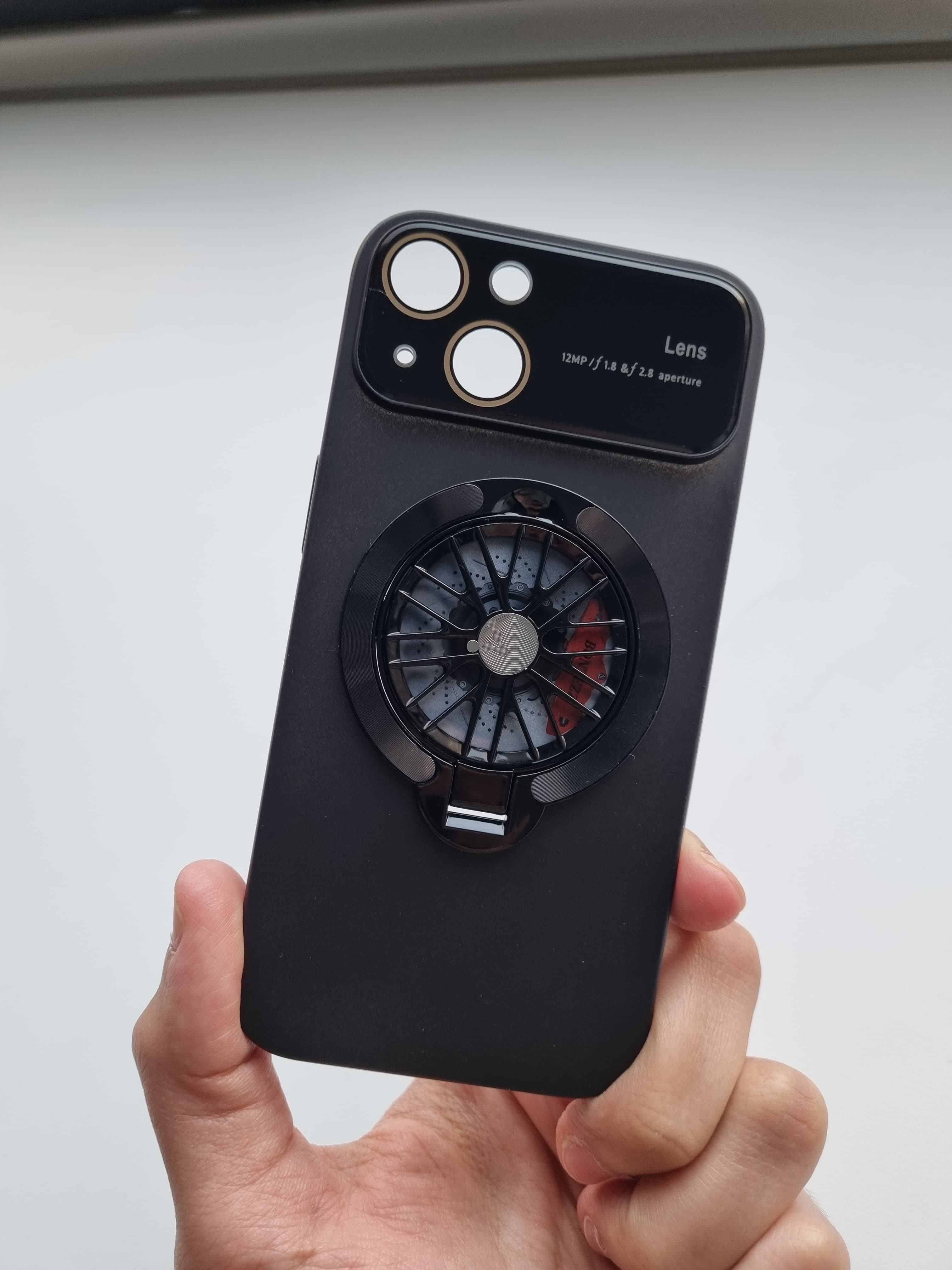 iphone 13 cooling fan case