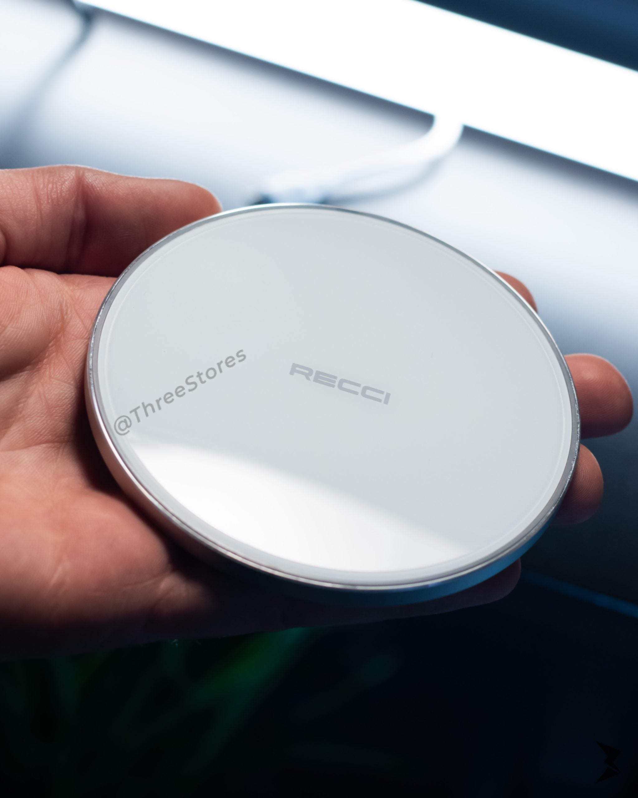 Recci Wireless Charger RCW-08  10W